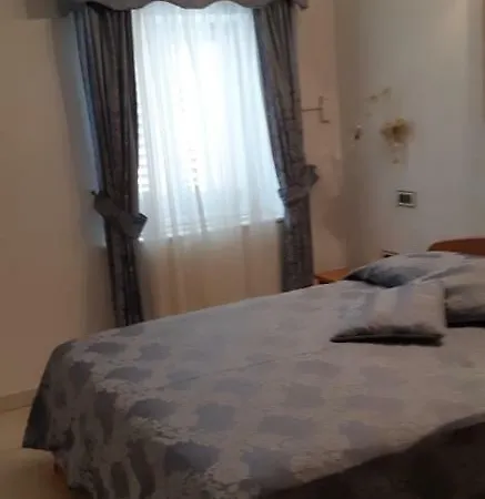 Casa de hóspedes Deis *