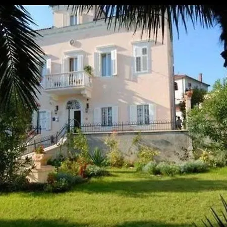 Deis Casa de hóspedes *